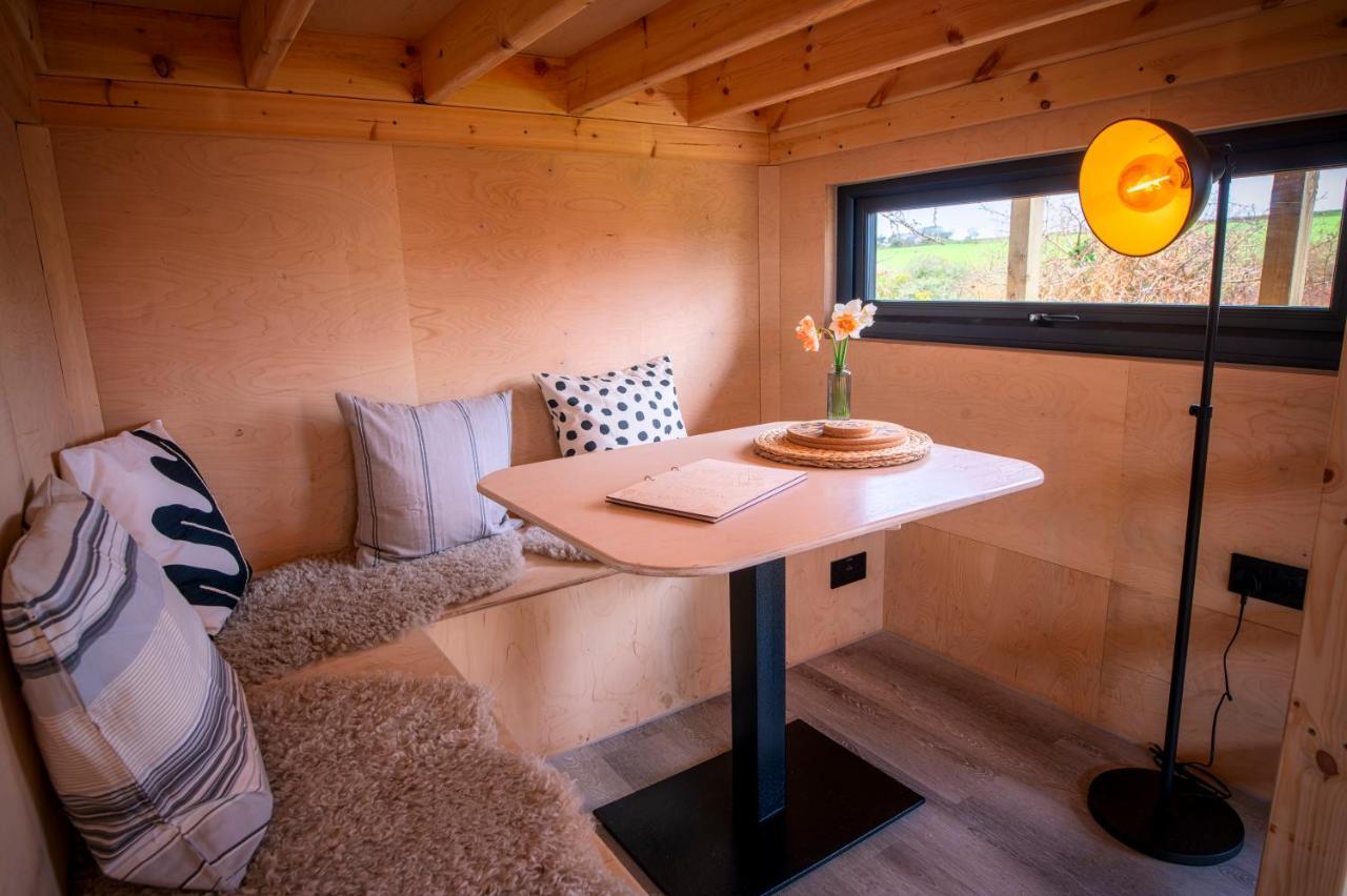 Luxury Glamping Cabin With Outdoor Bath On Cornish Flower Farm Труро Экстерьер фото