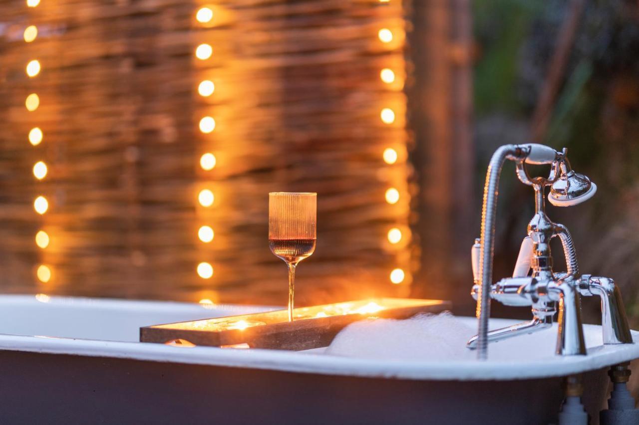 Luxury Glamping Cabin With Outdoor Bath On Cornish Flower Farm Труро Экстерьер фото